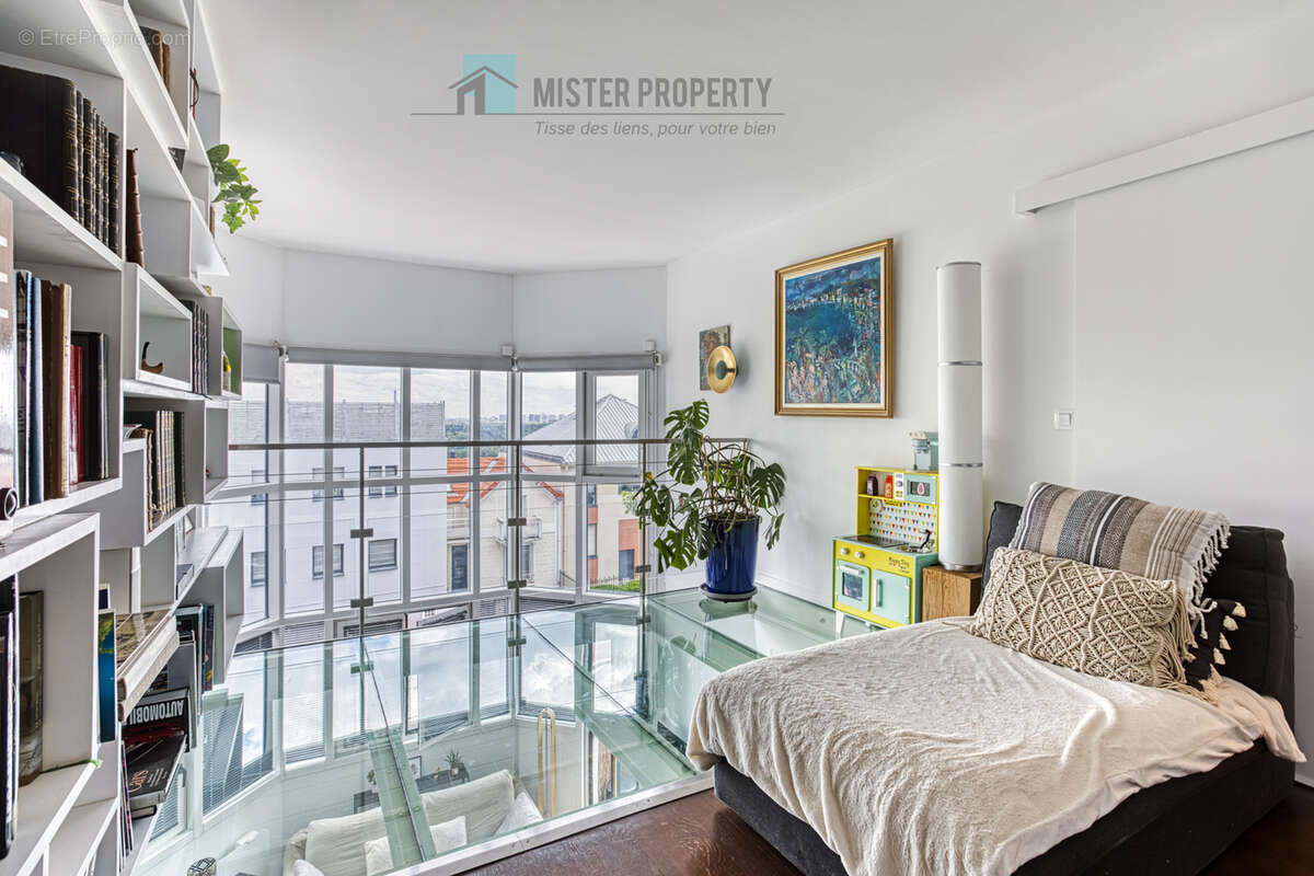 Appartement à SURESNES