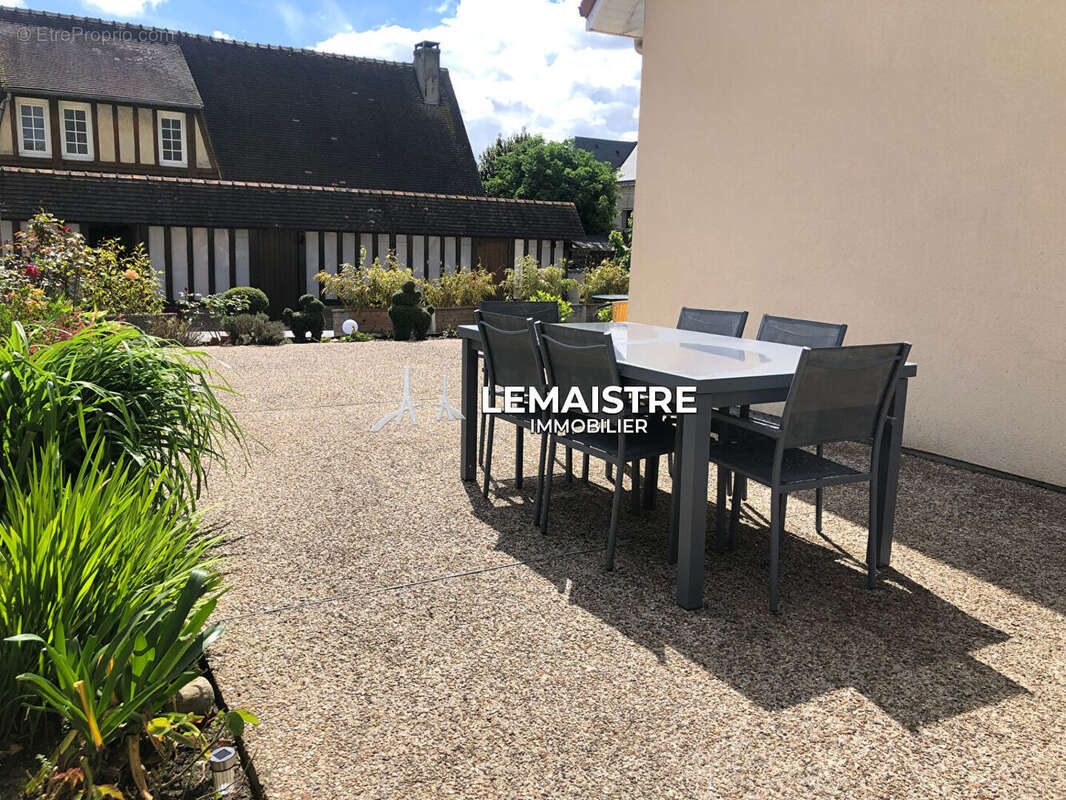 Maison à MONTIVILLIERS