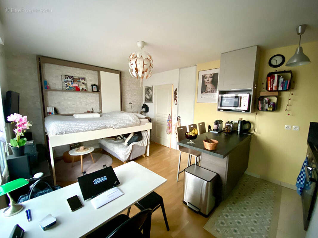 Appartement à SARTROUVILLE