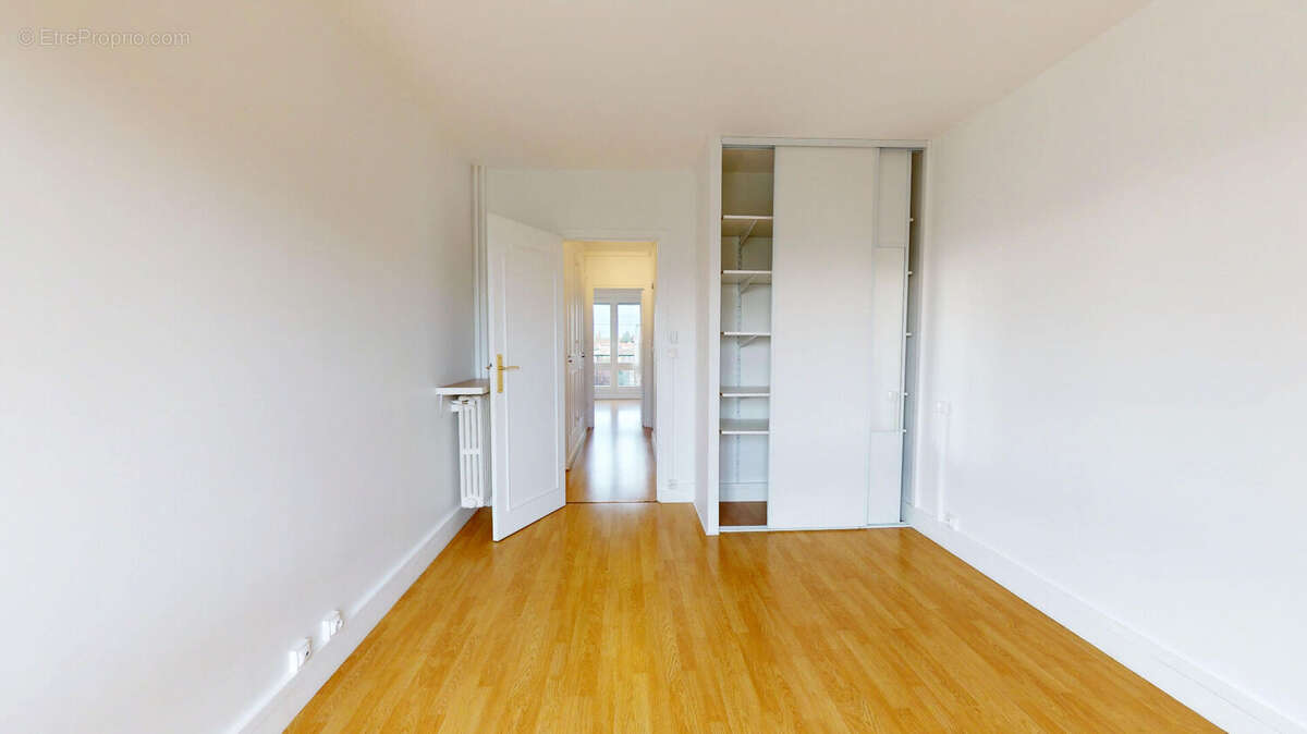 Appartement Bois d'Arcy 4 pièces 75.18 m², 3 chambres, cave et GARAGE - photo 12