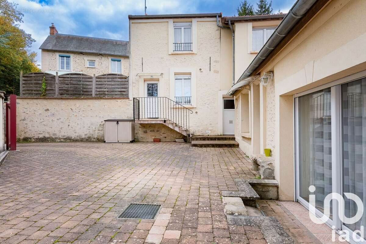 Photo 4 - Maison à SERMAISE