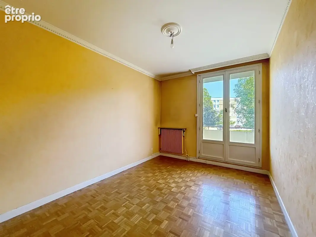 T4 73 m2 traversant   Grand balcon   3 chambres   Proche campus - photo 7