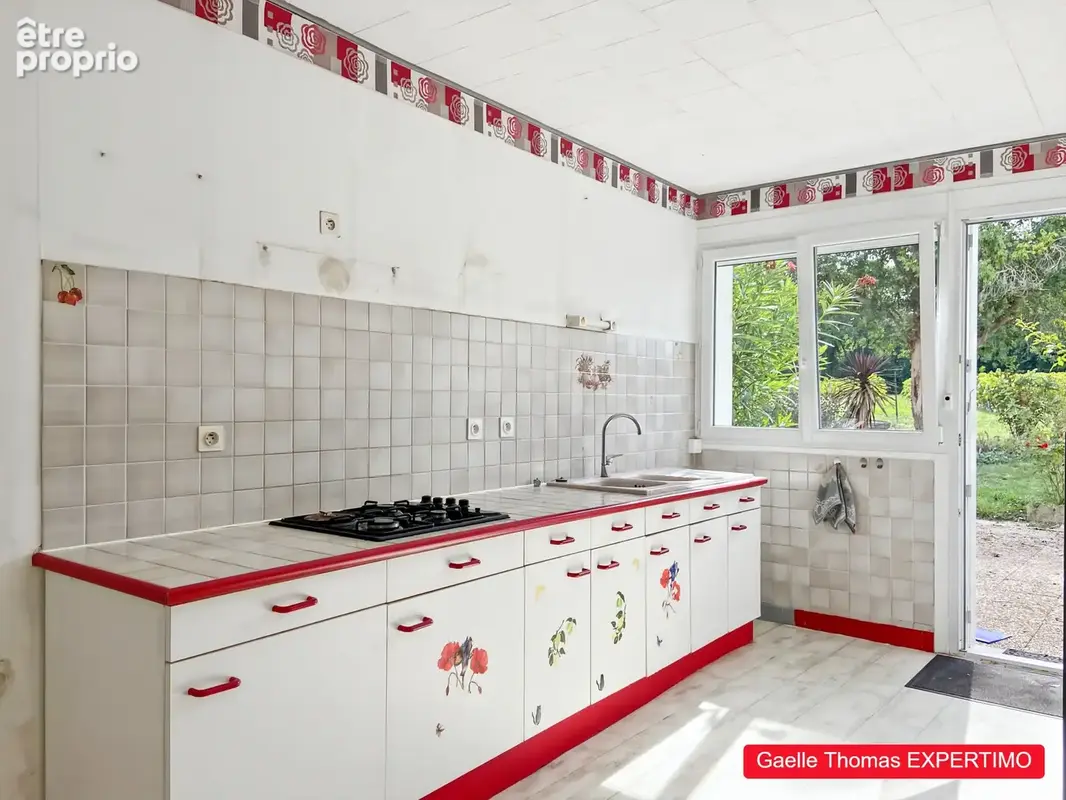 CHENAC SAINT SEURIN D'UZET 110 m2 3 Chambres Terrain 2052 m2 - photo 6