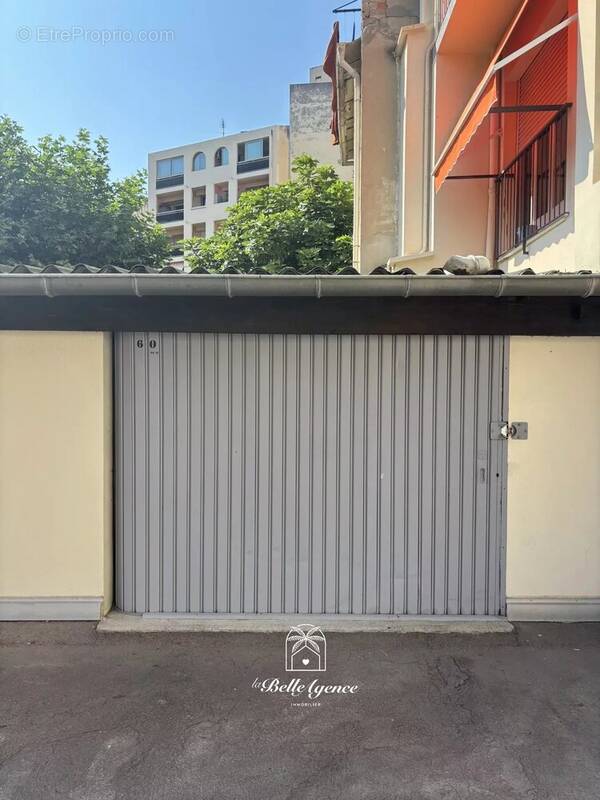 Parking à NICE