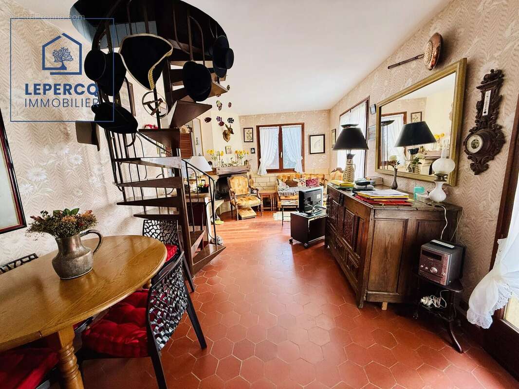 Maison à VILLERS-COTTERETS