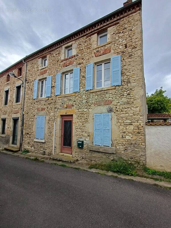 Maison à CHAS