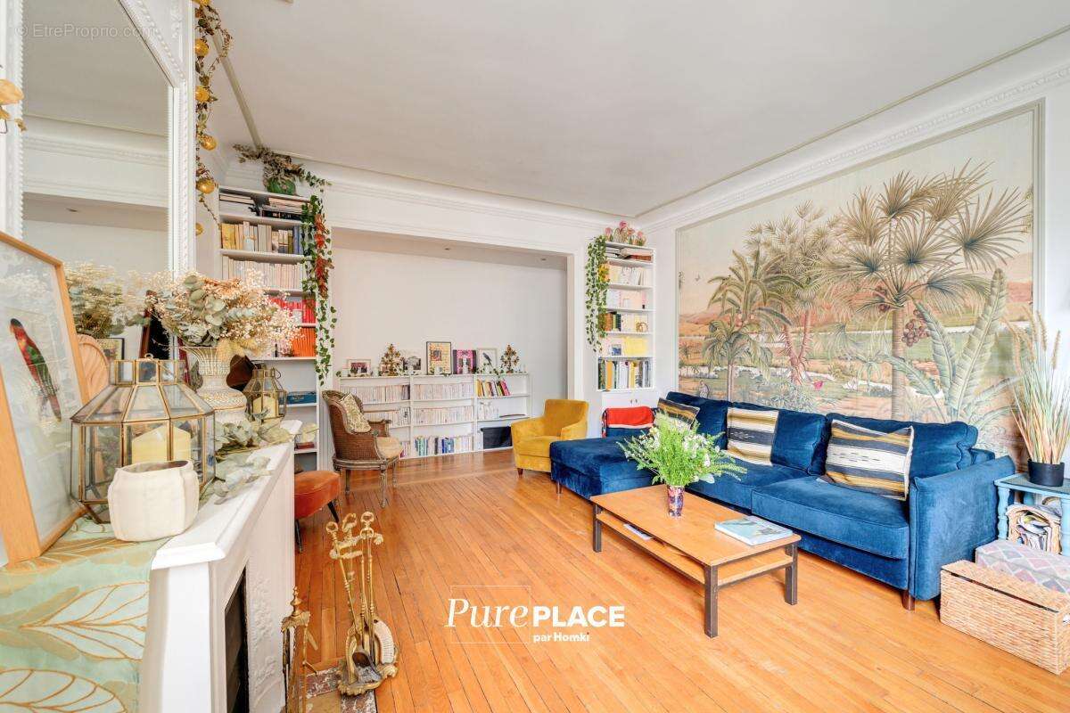 Appartement à PARIS-16E