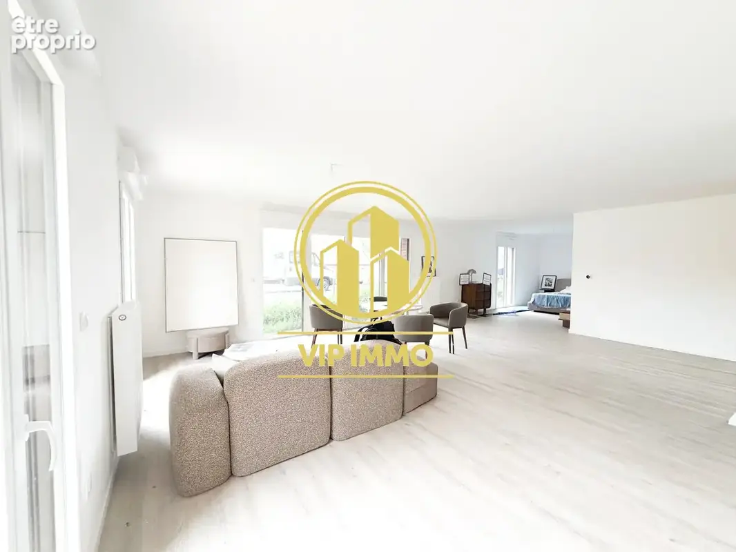 Appartement 5 pièces 125 m² à vendre à Hem (59510) - photo 5