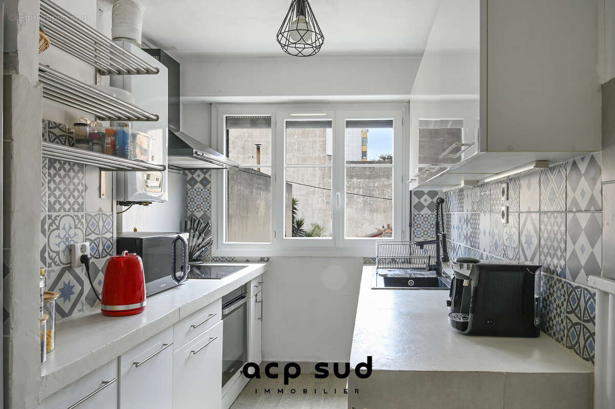 Appartement à MARSEILLE-6E