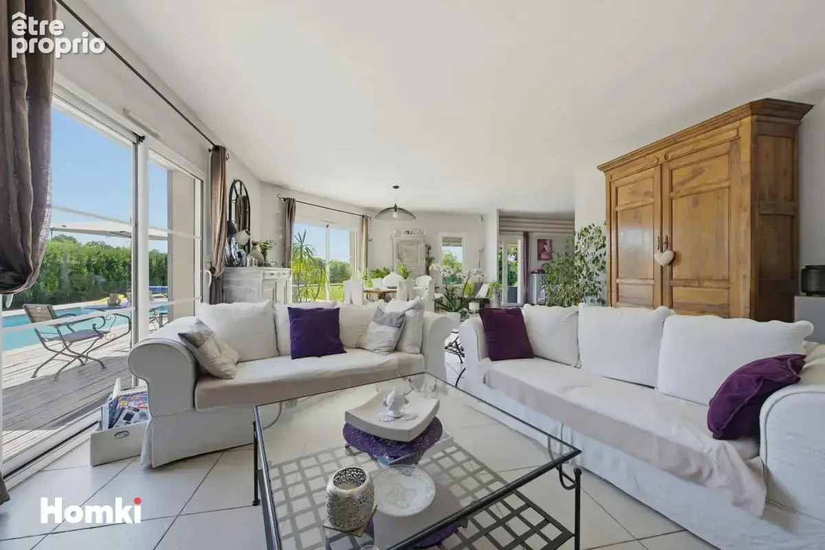 Maison/Villa T6 de 169 m² à Sainte-Eulalie 33560 - photo 2