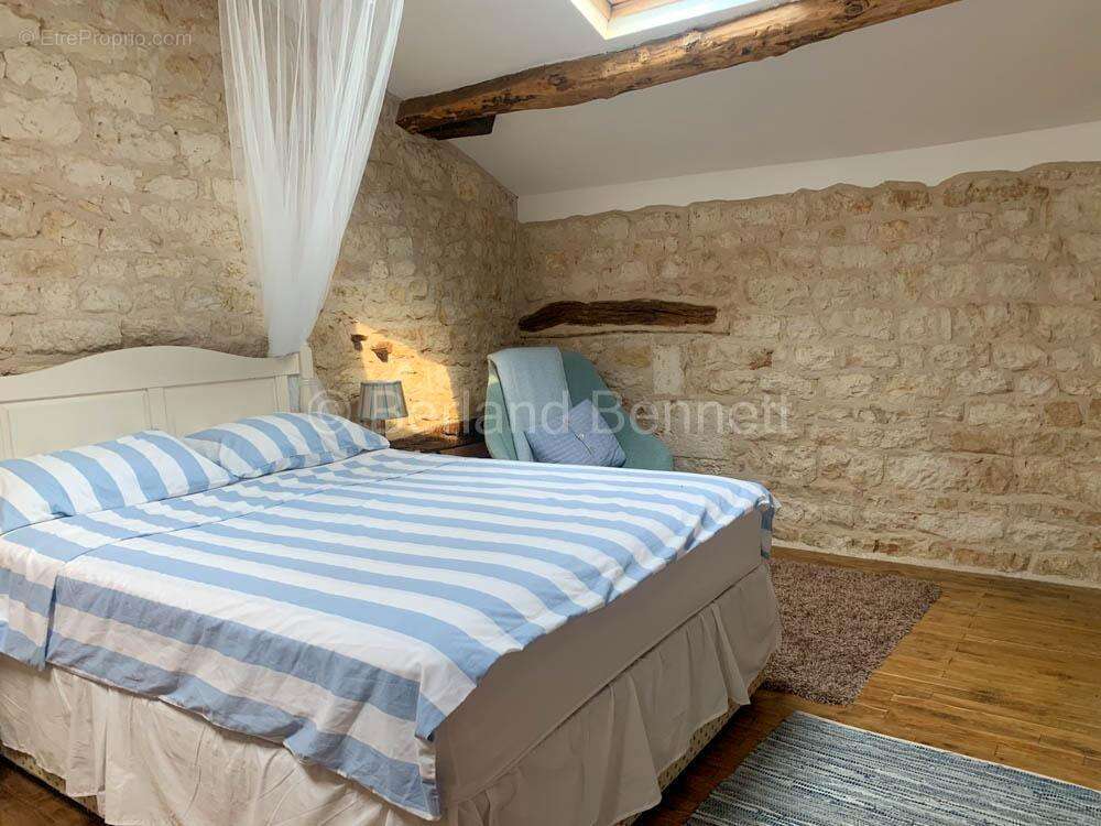 Maison à SAUZE-VAUSSAIS