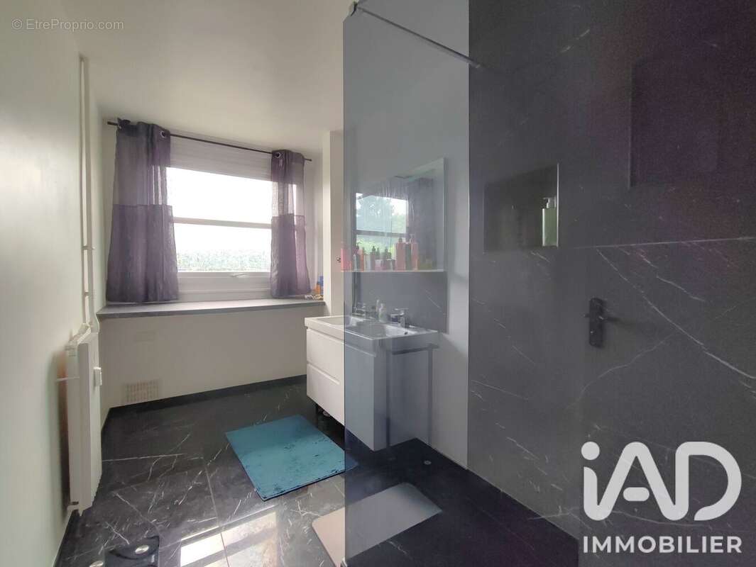 Appartement 75 m² à Pontoise  - photo 9