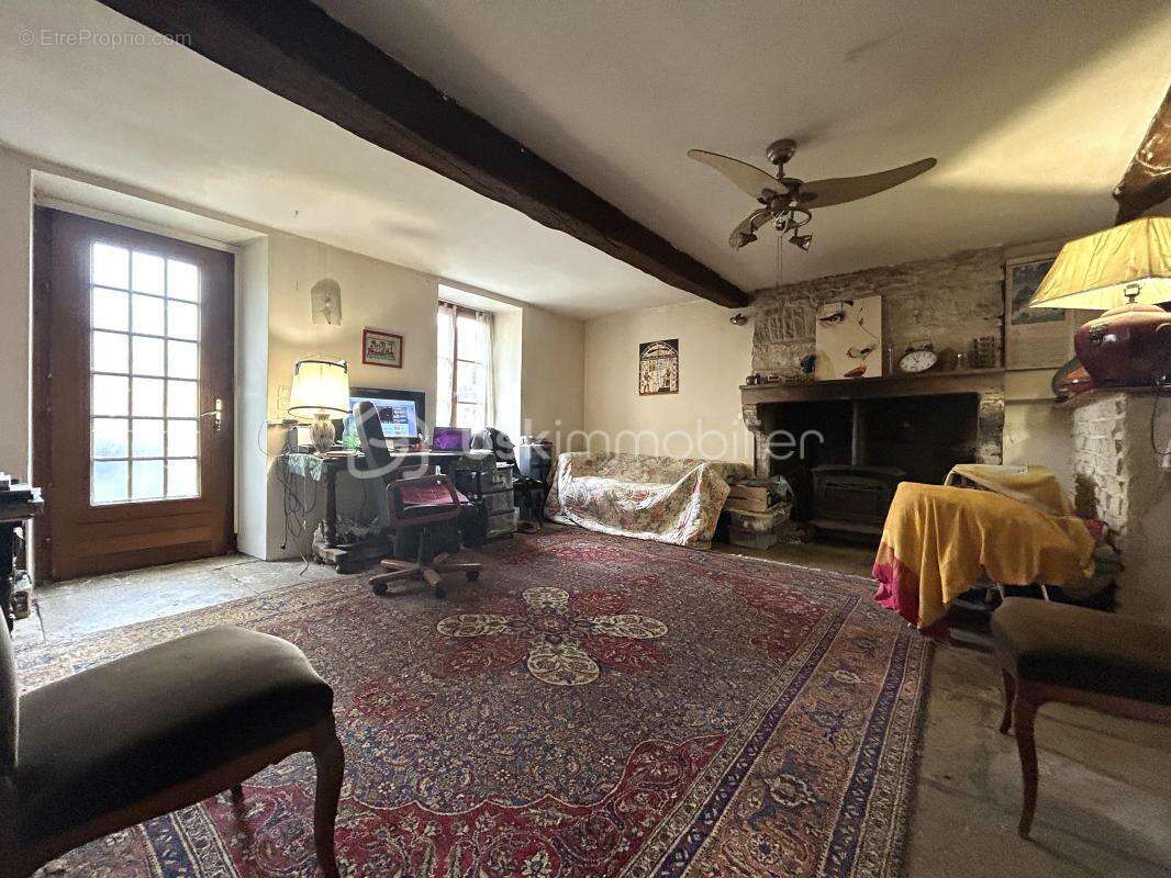 Maison à POILLY-SUR-SEREIN