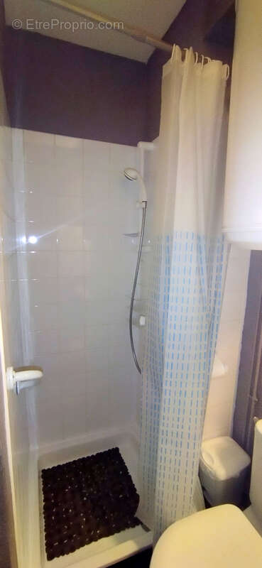 Appartement à LAMALOU-LES-BAINS