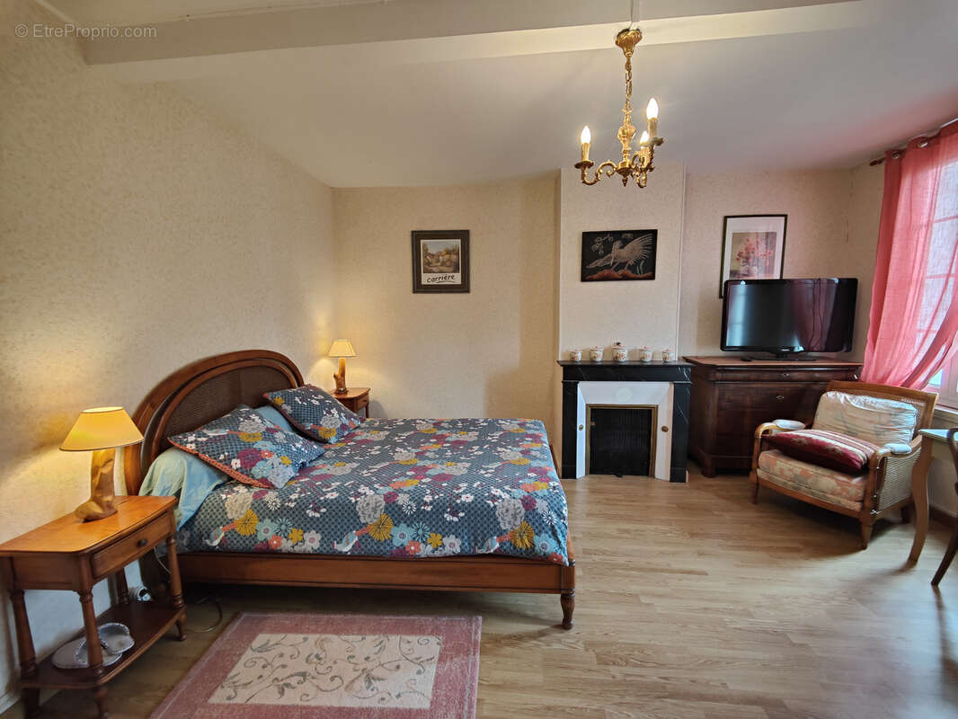 Maison à BUSSY-EN-OTHE