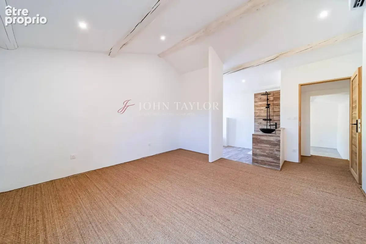 A VENDRE Mas de ville rénové avec maisonnette indépendante à restaurer – L’Isle-sur-la-Sorgue, Provence - photo 14