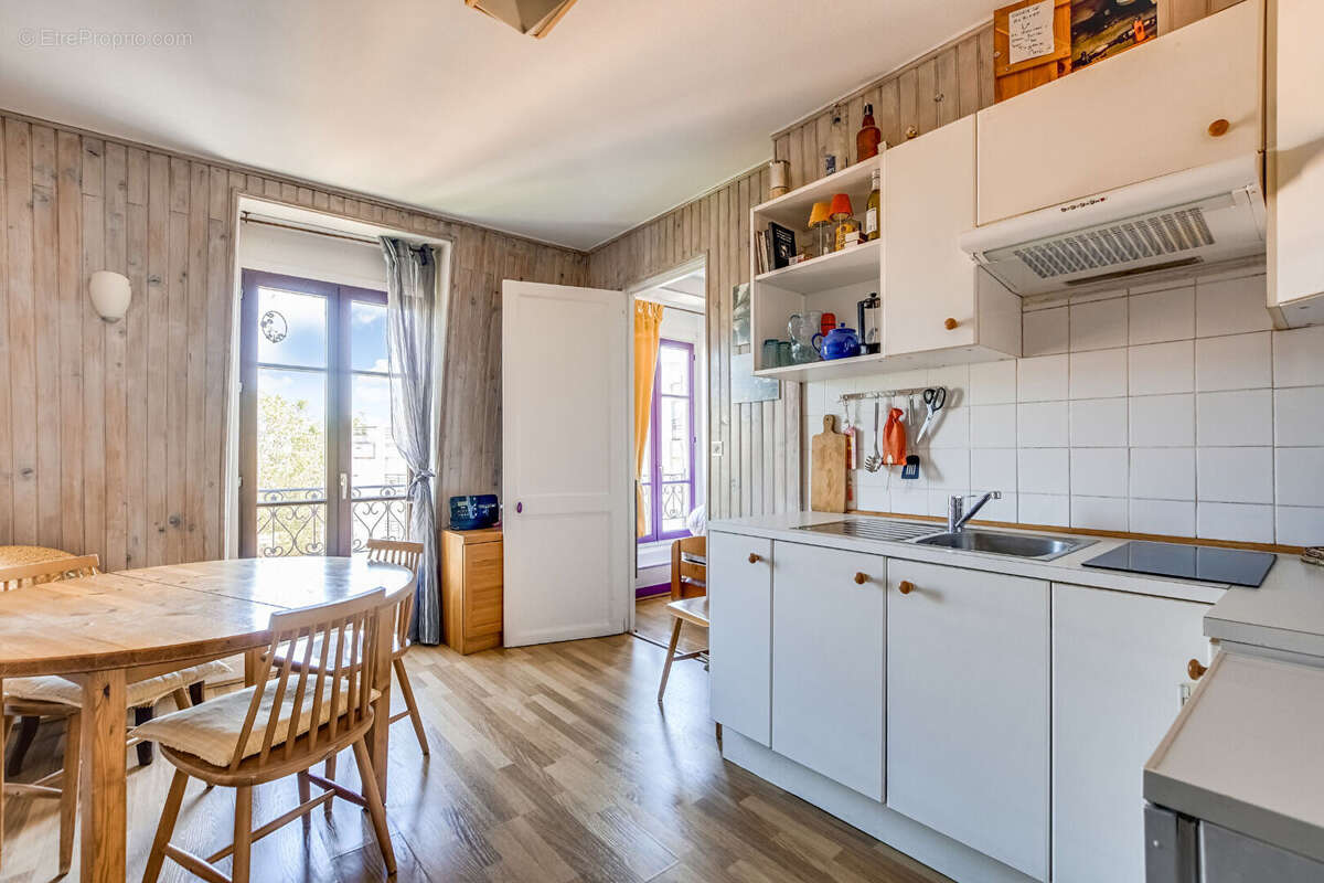 Appartement à PARIS-19E