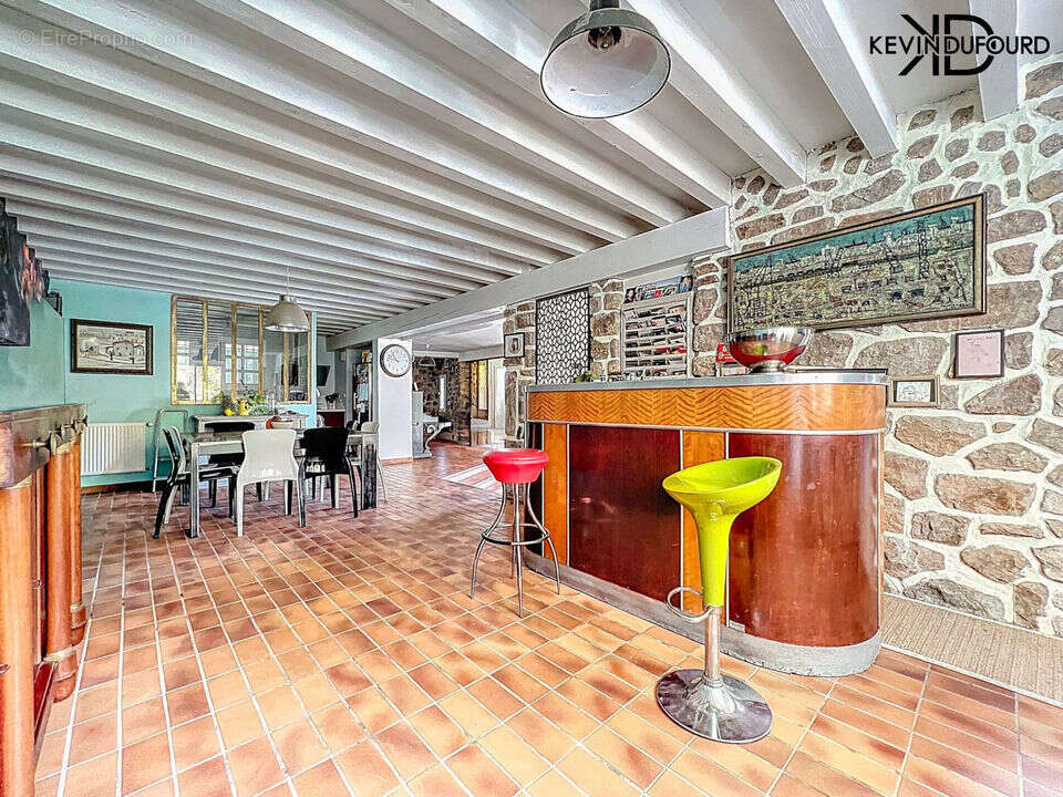 Maison à ANTRAIGUES-SUR-VOLANE