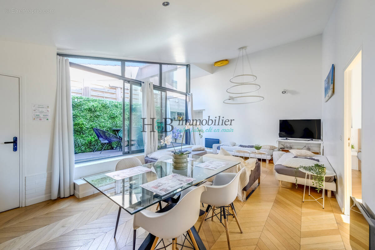 Appartement à SAINT-MAUR-DES-FOSSES