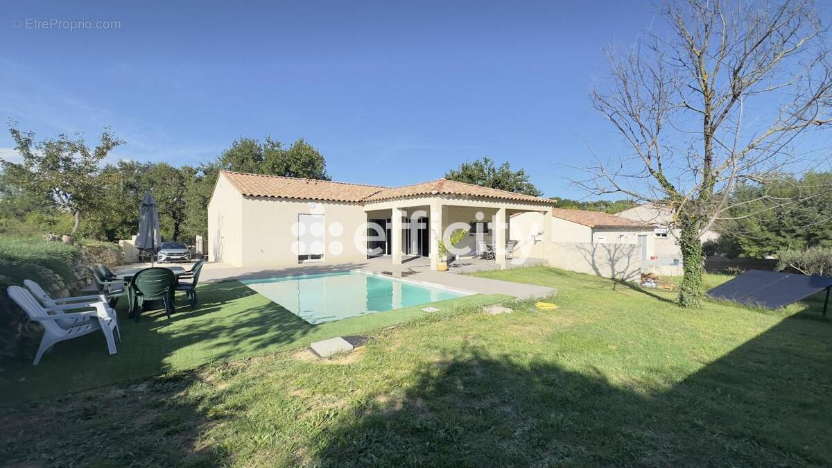 Maison à COLLORGUES