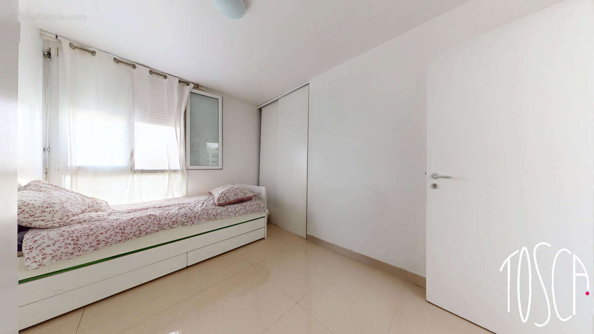 Appartement à THIAIS