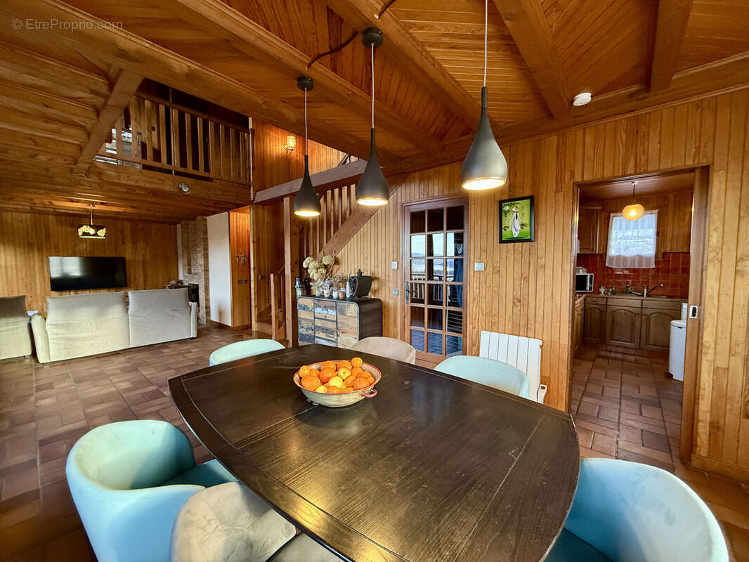 Maison à SAINT-JORIOZ