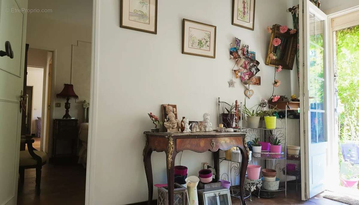 Maison à CLAIREFONTAINE-EN-YVELINES