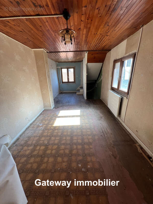 Maison à PONT-DU-CHATEAU
