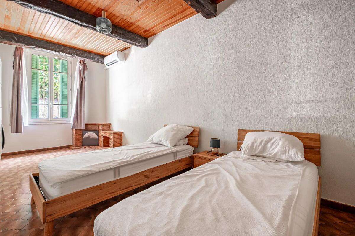 Maison de 7 pièces de 163 m² située à Nice - photo 9
