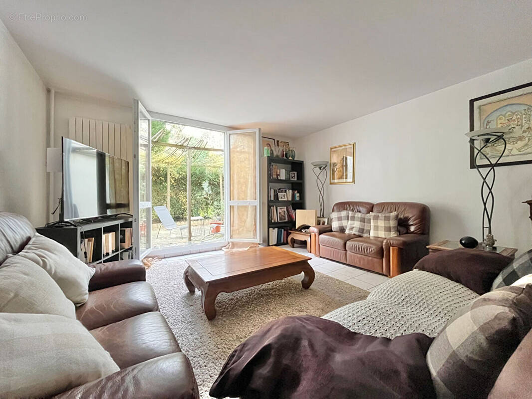 Appartement à FONTENAY-SOUS-BOIS