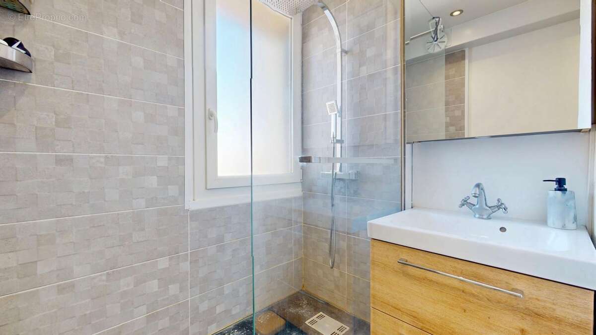 Appartement à LYON-5E