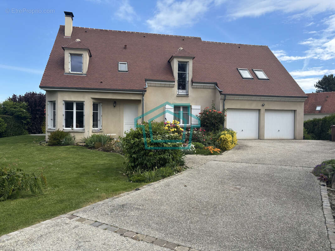 Maison à ORGERUS