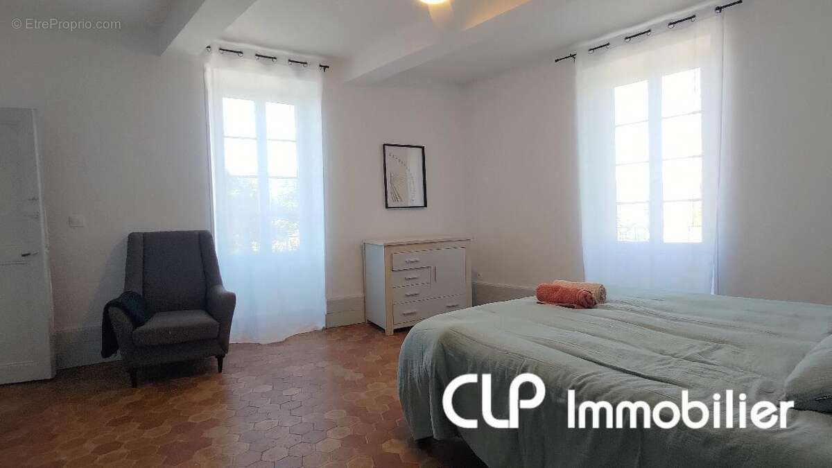 Maison 302 m² à Montelimar  - photo 7