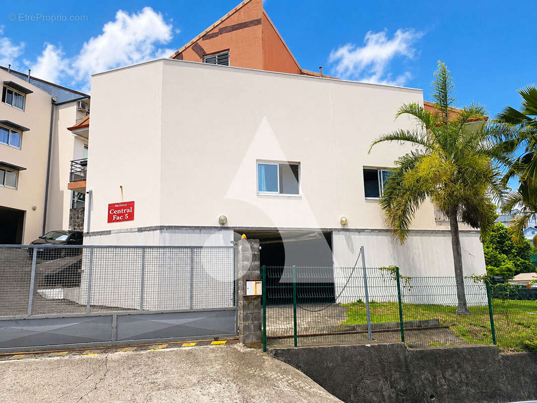 RARE !  Studio avec parking, idéal investissement ou premier achat ! - photo 11