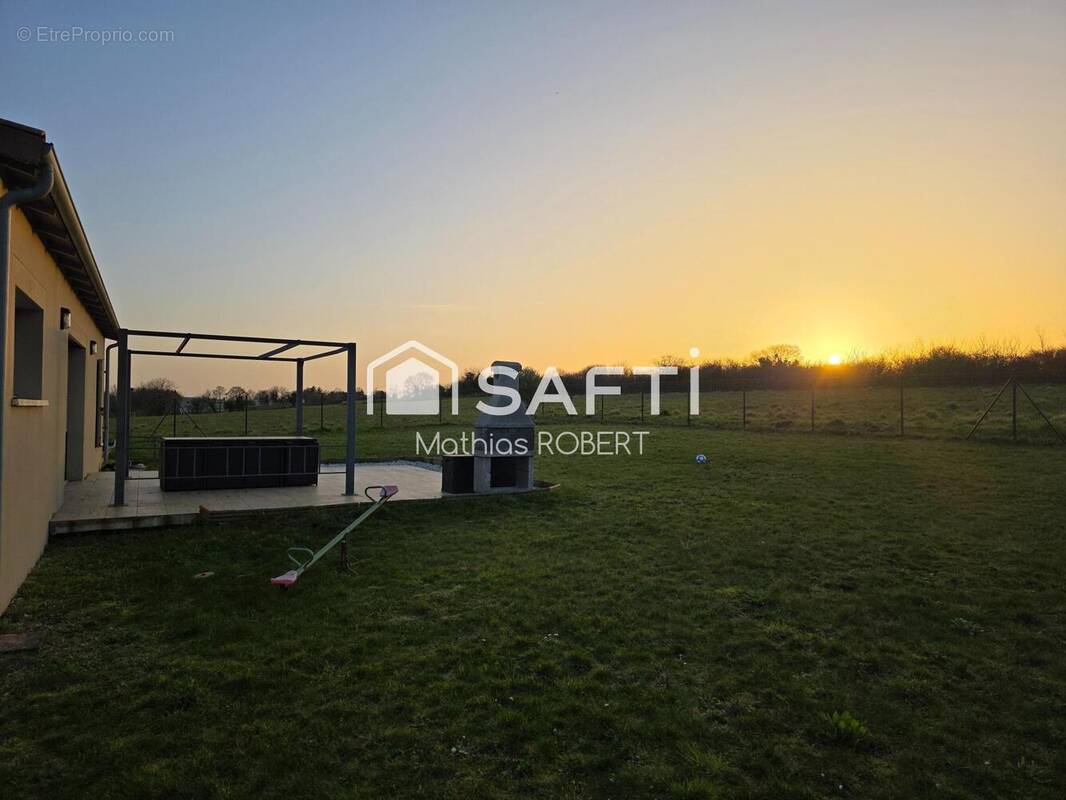 Photo 1 - Maison à SAINT-AMANT-DE-BOIXE