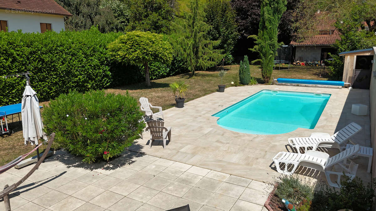En exclusivité   maison familiale avec piscine à poncin - photo 5