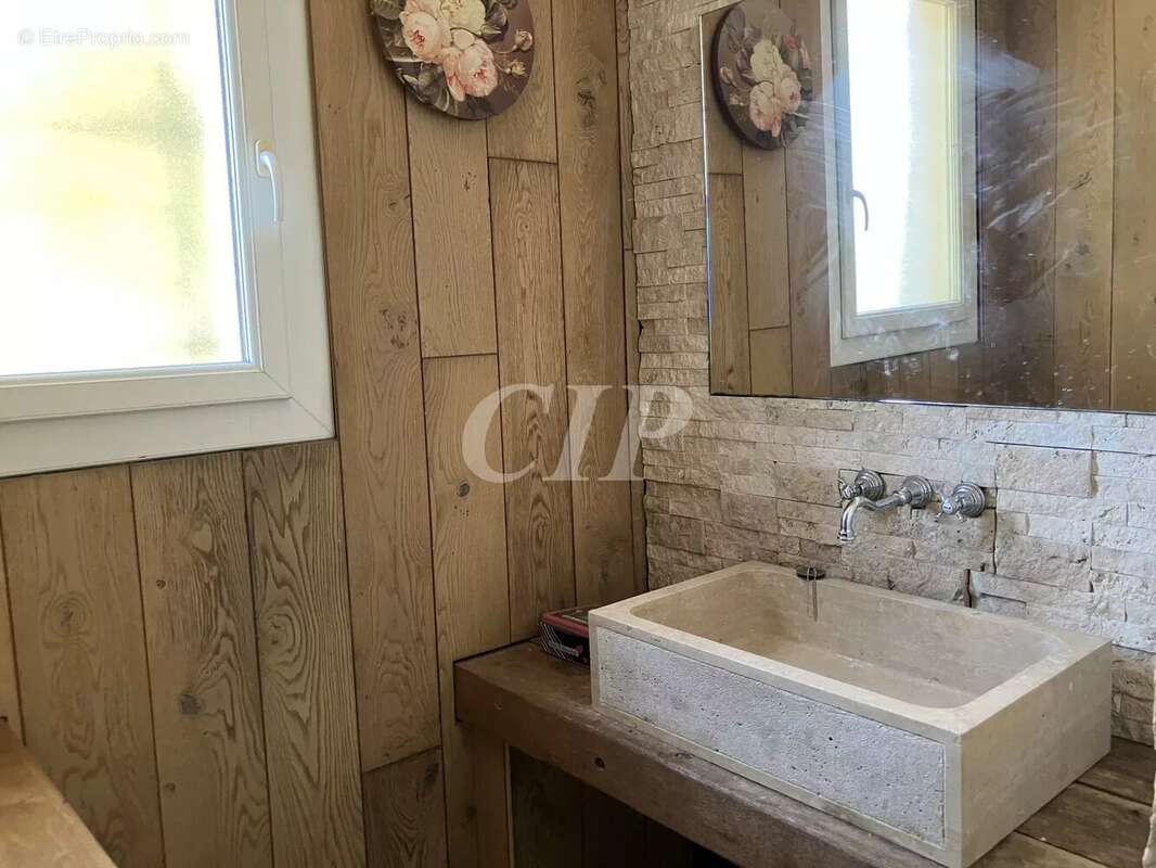 Maison à SAINT-RAPHAEL