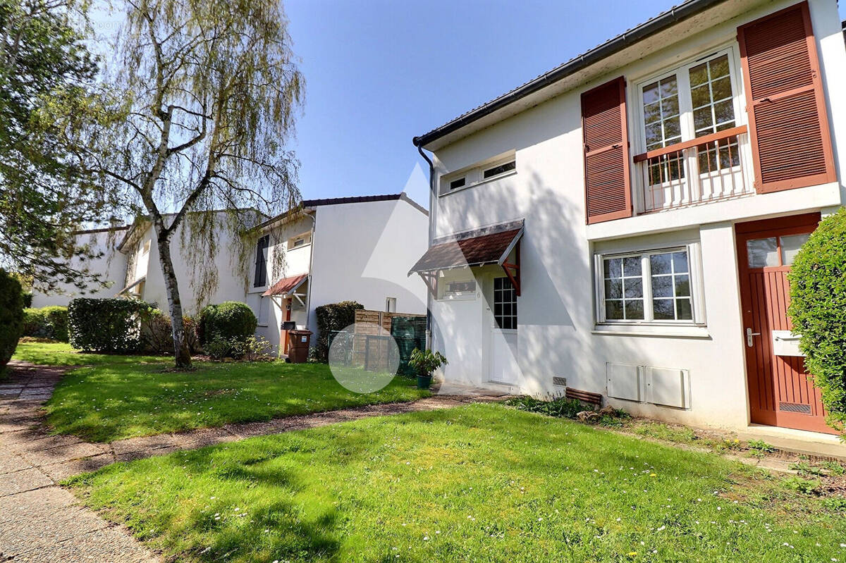 Maison à AUVERS-SUR-OISE