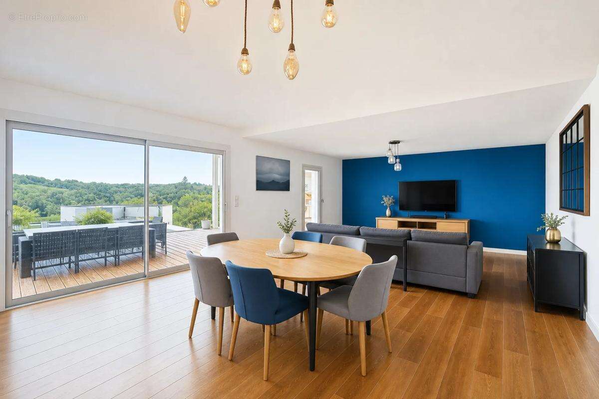 Maison à COULOUNIEIX-CHAMIERS
