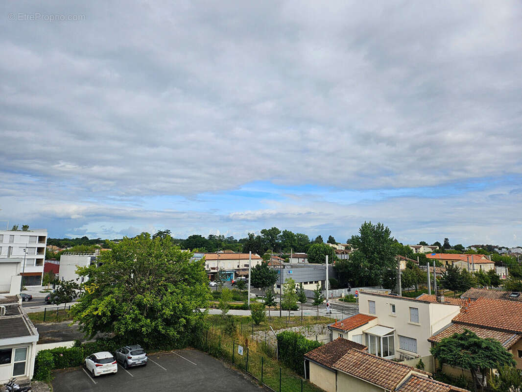 Appartement à VILLENAVE-D'ORNON