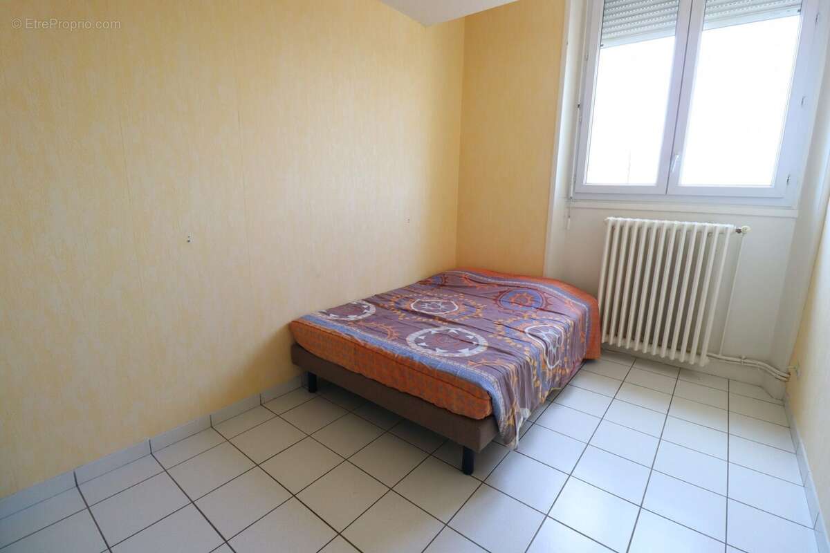 Appartement 111 m² à La Cote-Saint-Andre  - photo 6