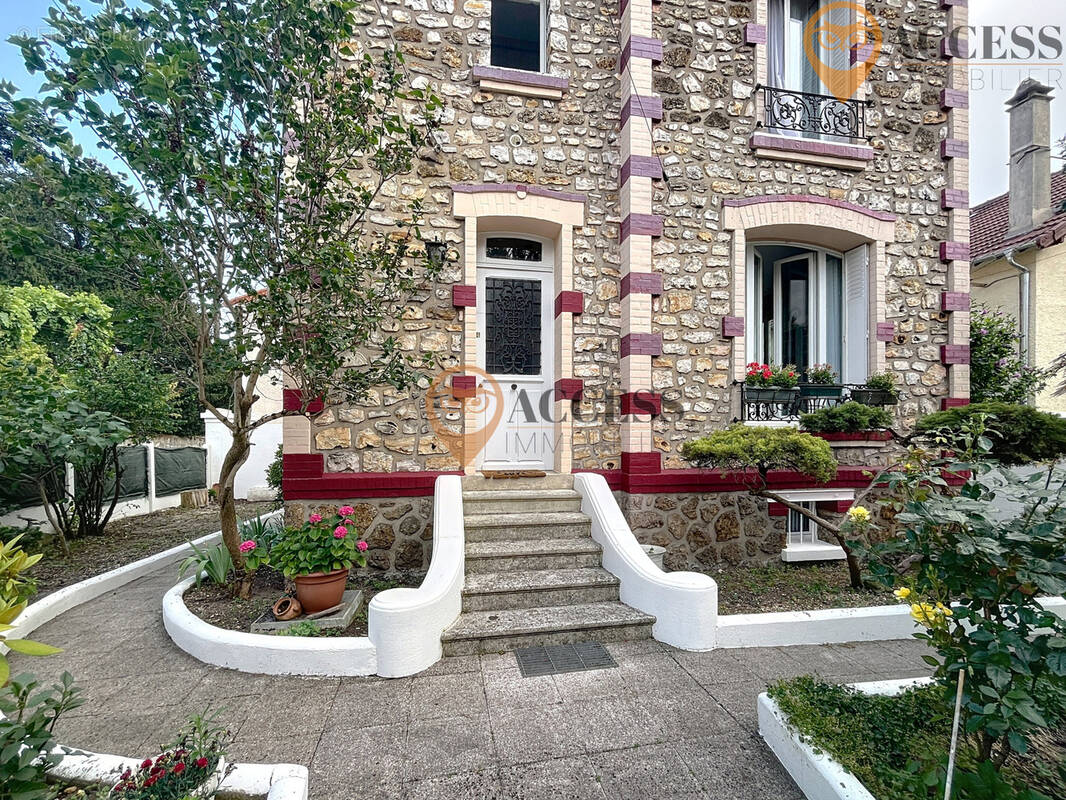 Maison à DEUIL-LA-BARRE