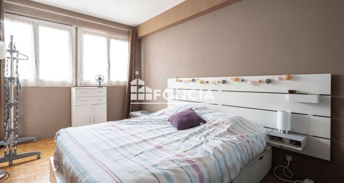 Appartement à PARIS-12E