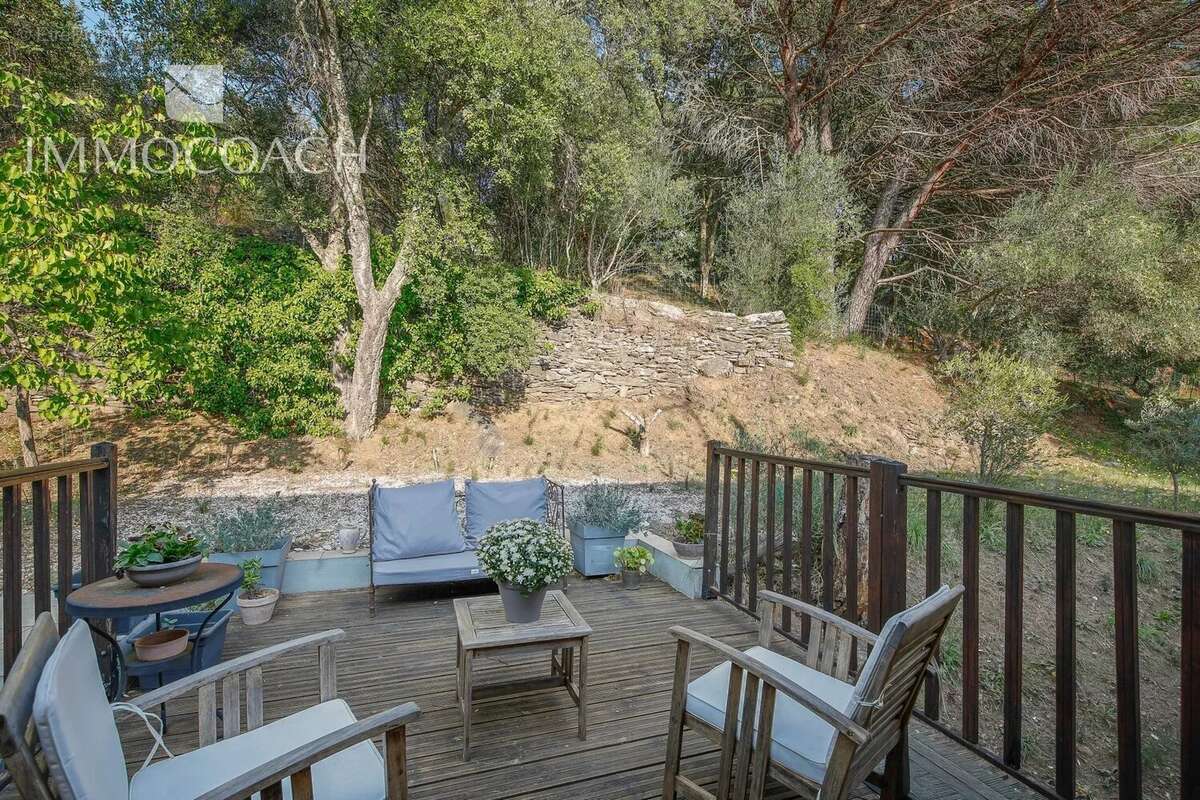 Maison à COLLOBRIERES