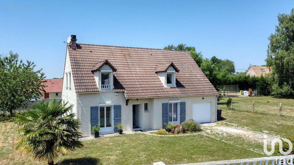 Photo 2 - Maison à LA FERTE-GAUCHER