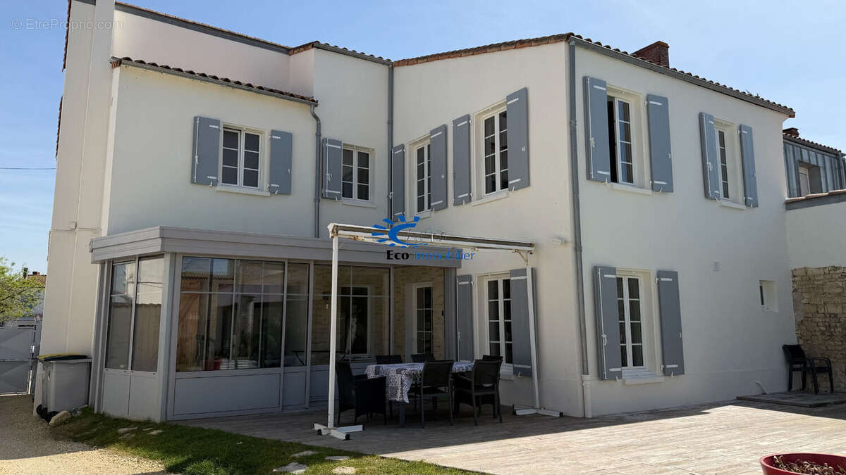 Aigrefeuille d'aunis maison de bourg 220 m² 4 chambres piscine - photo 2