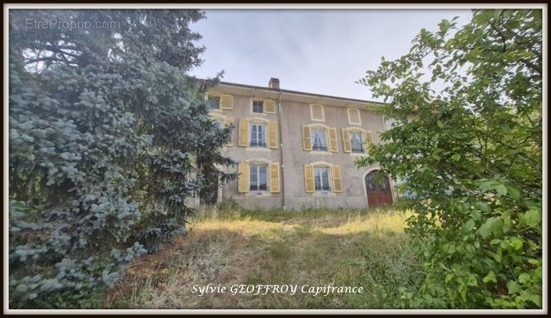 Maison à CELLES-SUR-PLAINE
