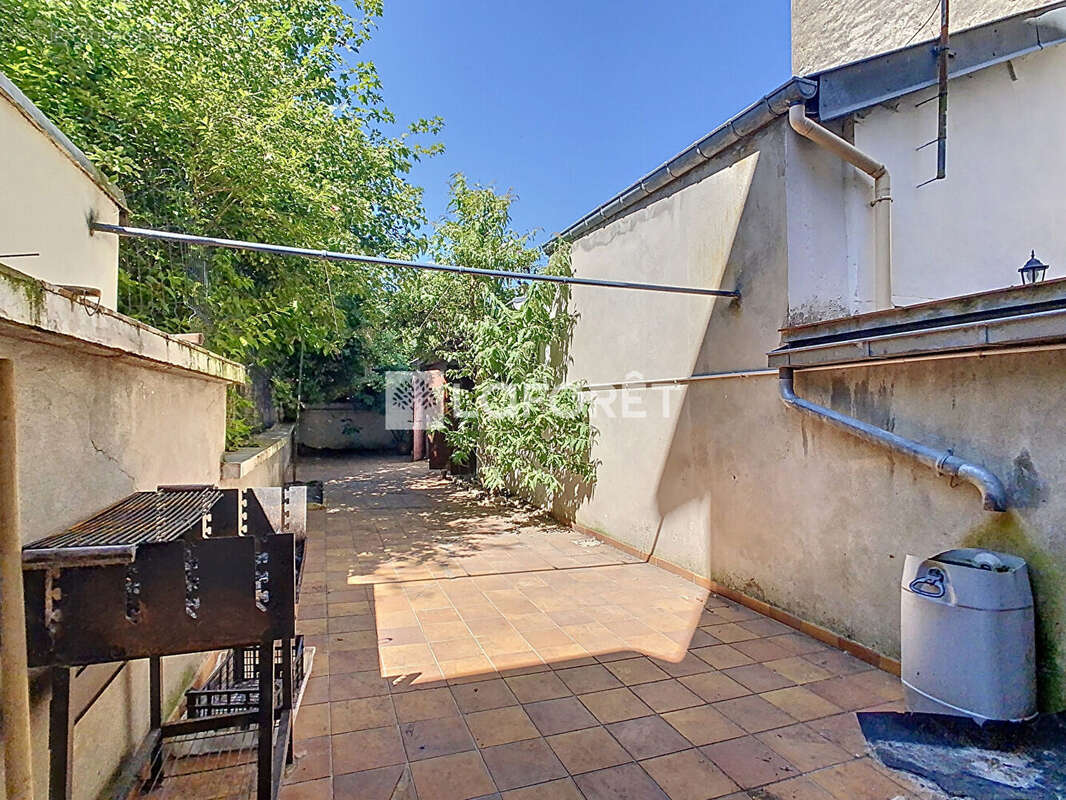 Maison à NEUFCHATEAU