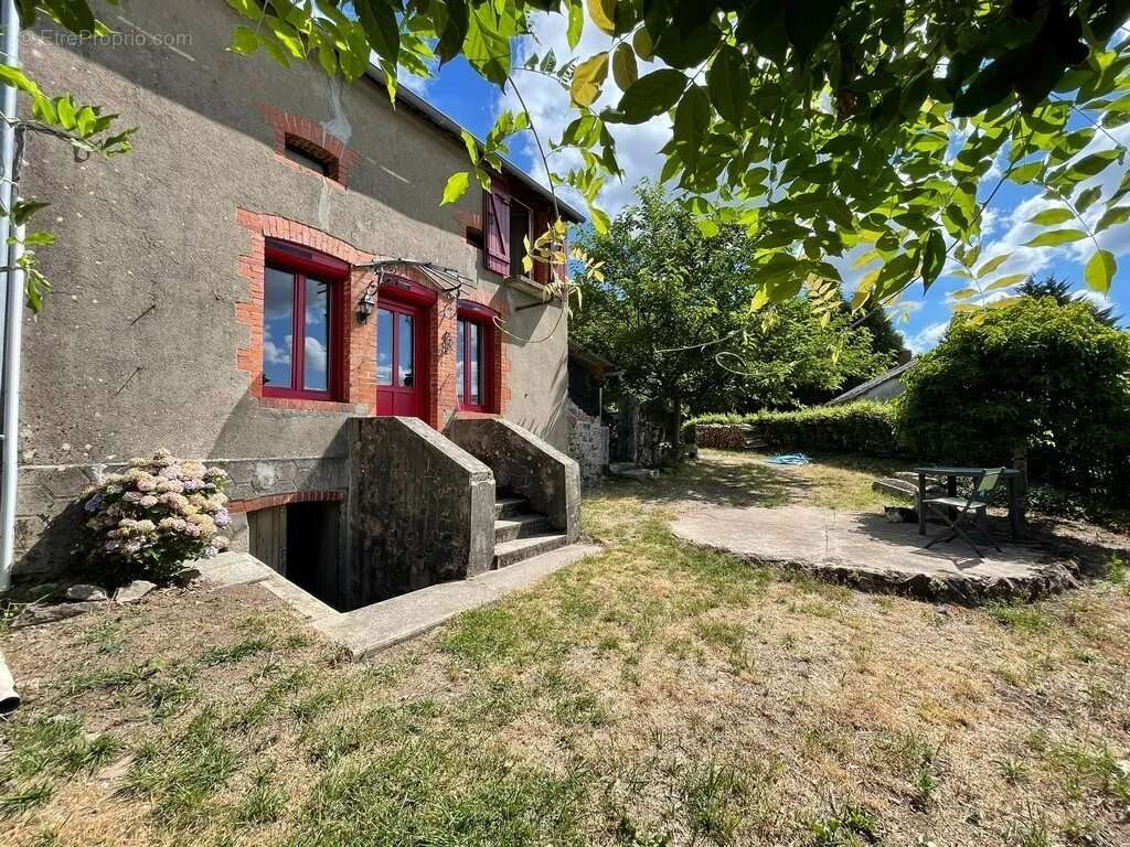 Exclusivité/Bourgogne, Parc du Morvan, Secteur OUROUX EN MORVAN, entre le lac des Settons et le lac de Pannecière, maison 68 m²  - photo 3