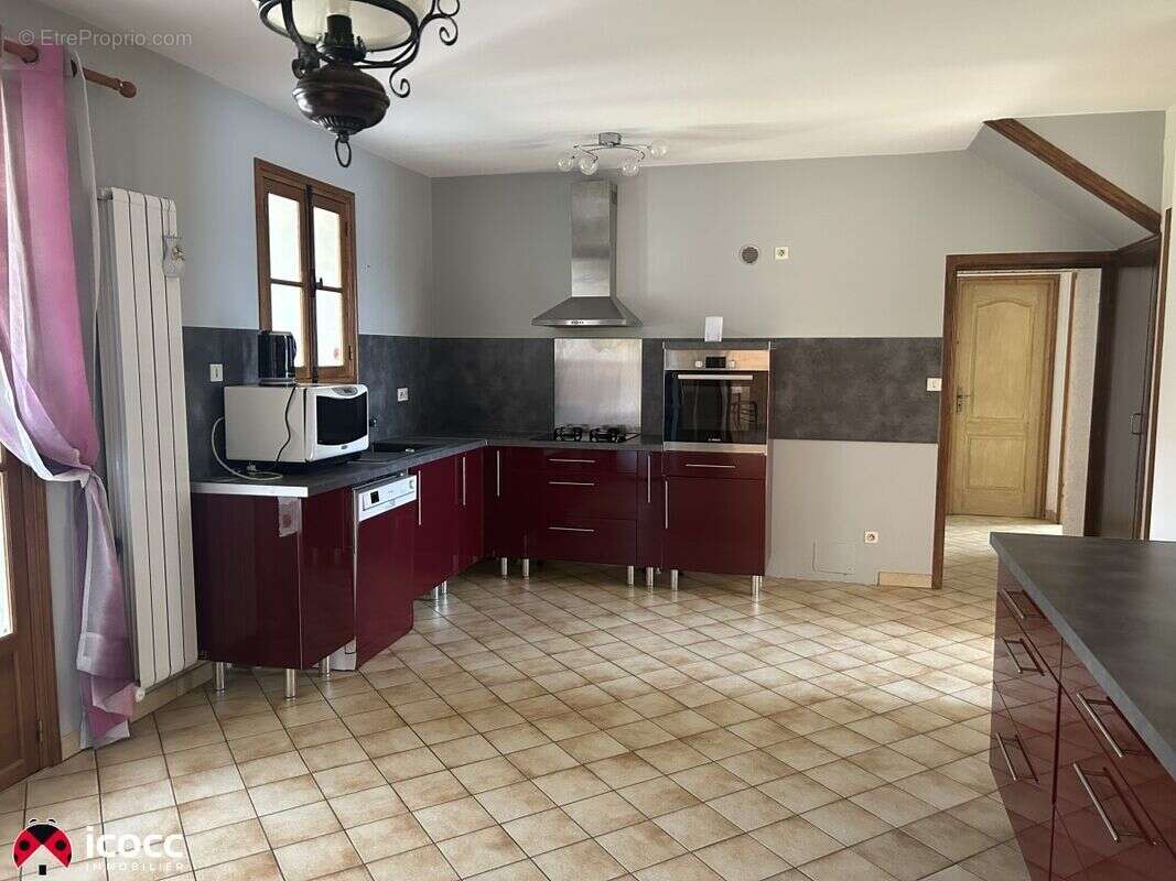 Maison à SAINT-MICHEL-EN-L'HERM